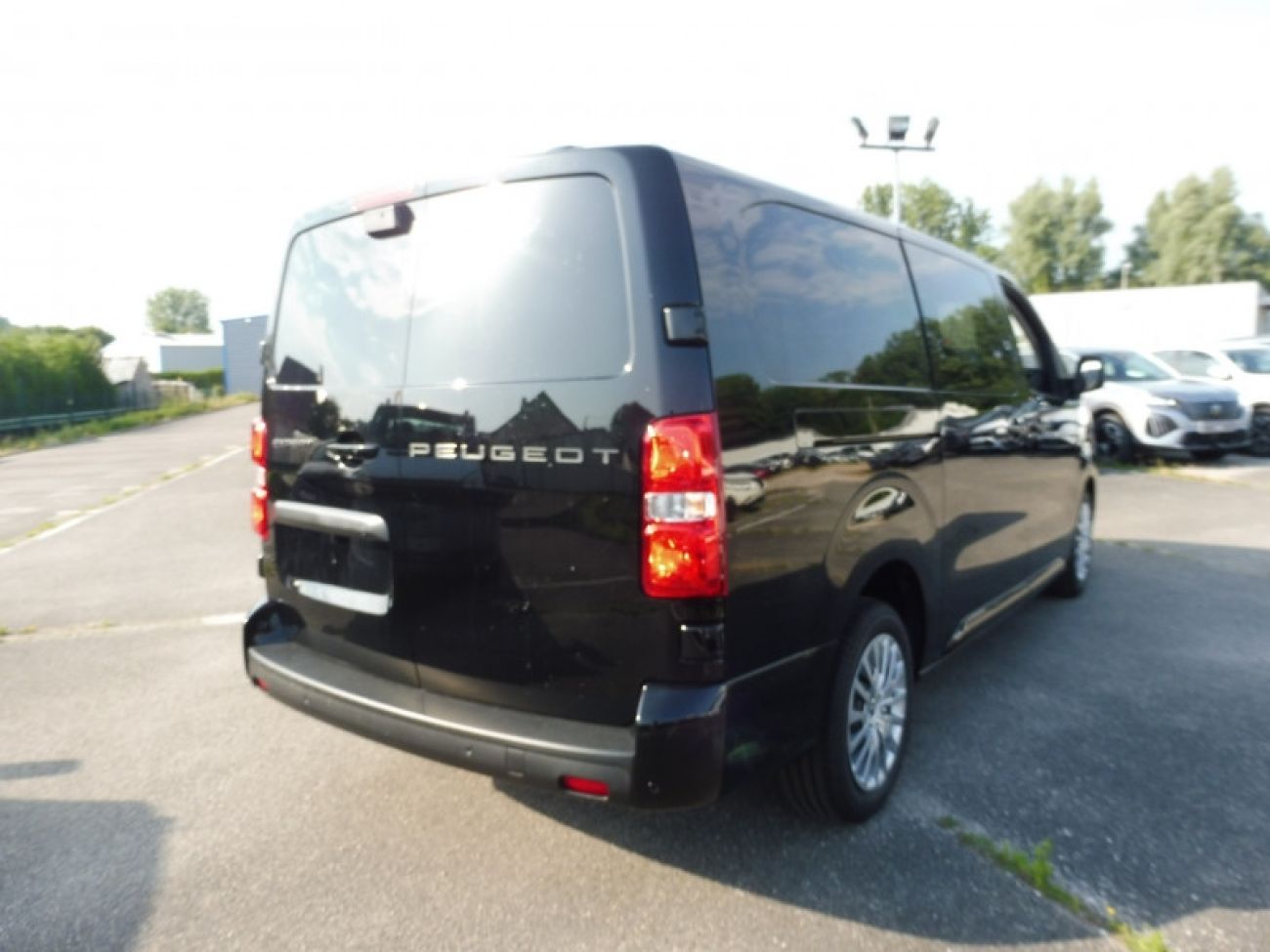 Mandataire PEUGEOT Expert Cabine Approfondie XL 2.2 DIESEL 180CH CABINE APPROFONDIE FIXE AUTOMATIQUE