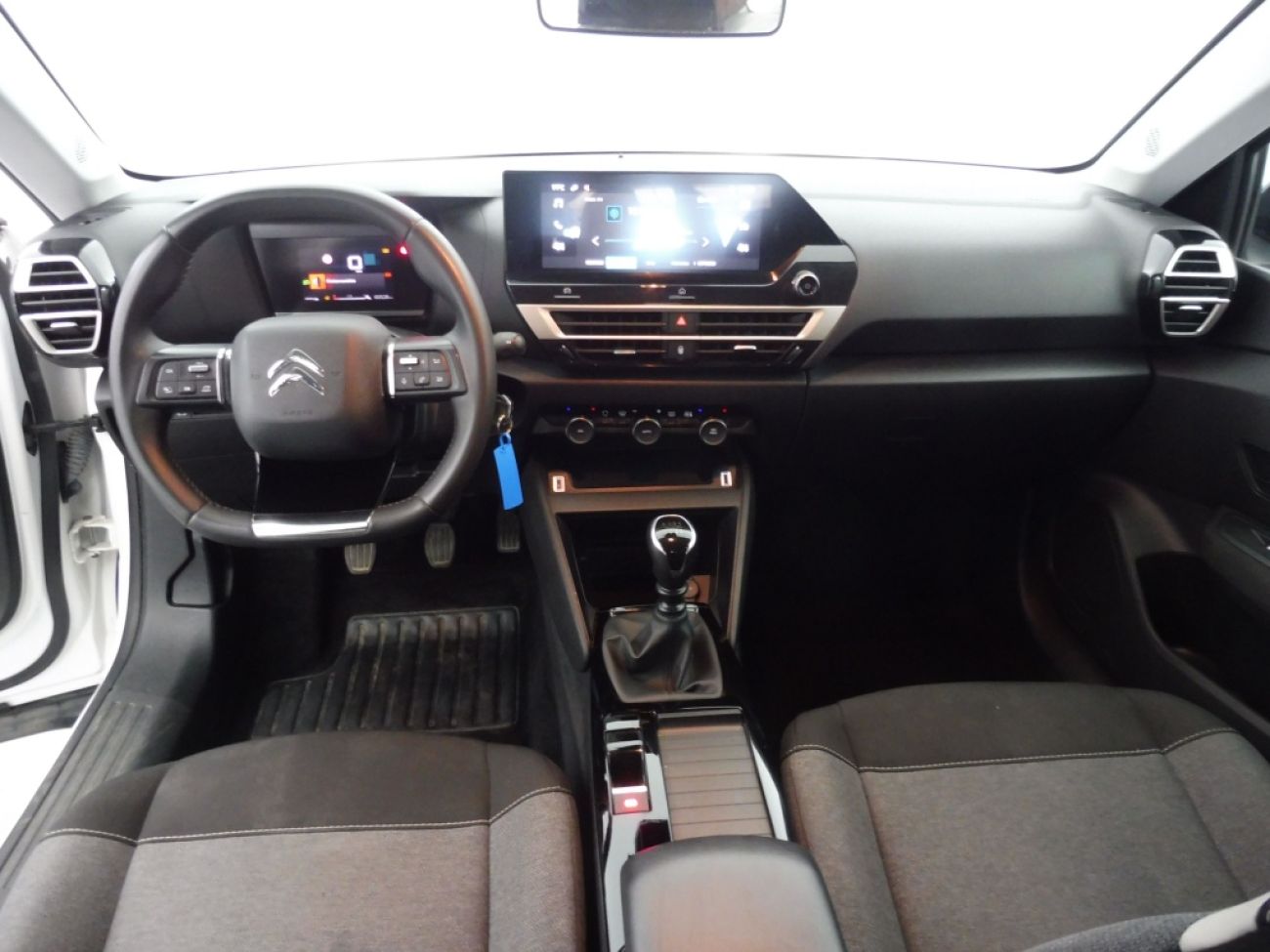 Mandataire Citroën C4 X 1.2 PURETECH 100 FEEL