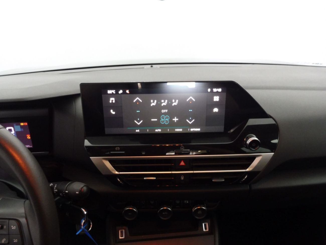 Mandataire Citroën C4 X 1.2 PURETECH 100 FEEL