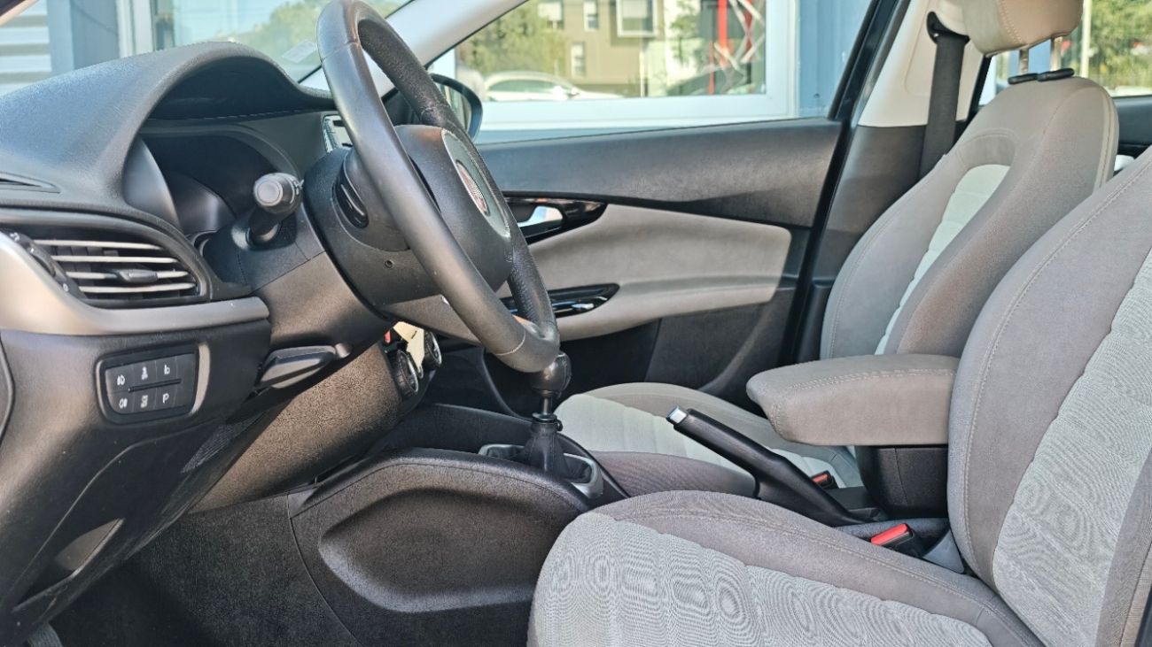 Mandataire FIAT TIPO 1.4 95 ch Easy