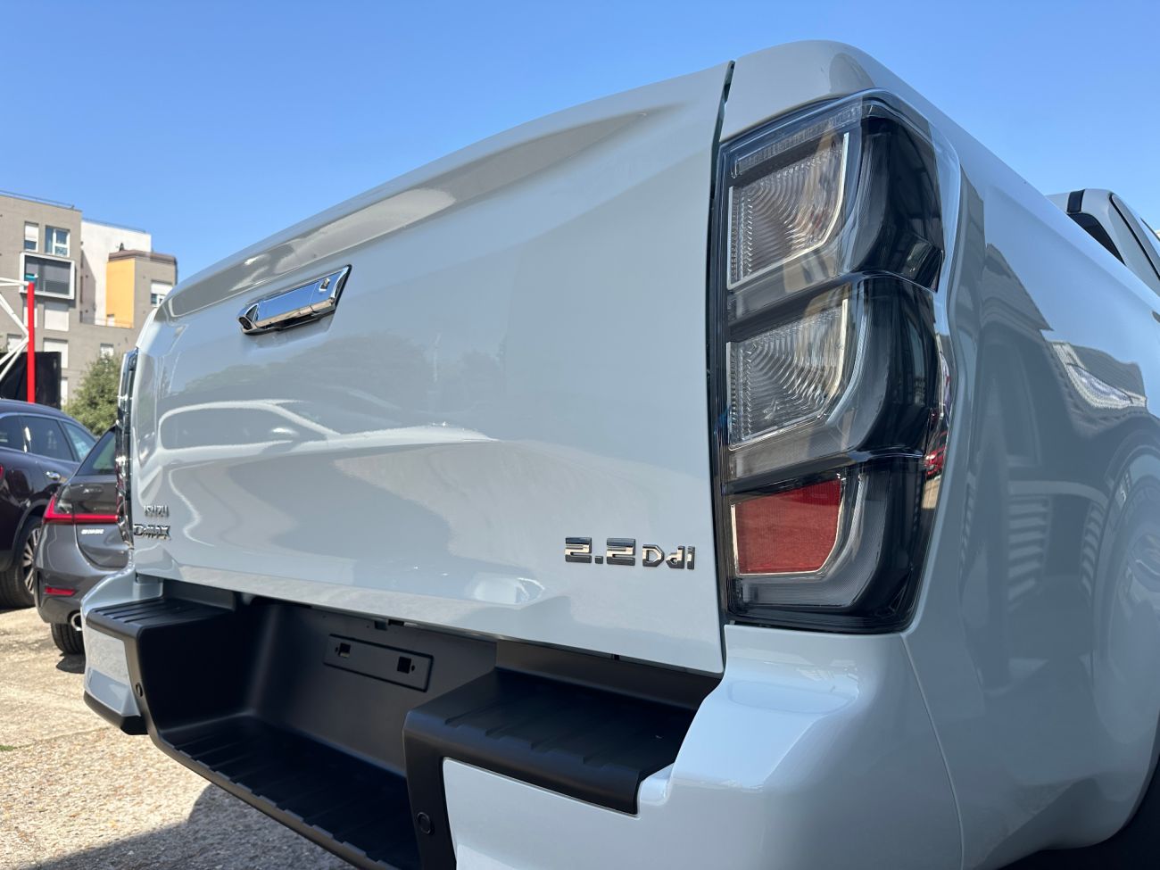 Mandataire ISUZU D-MAX NOUVEAU  2.2L SPACE PRESTIGE