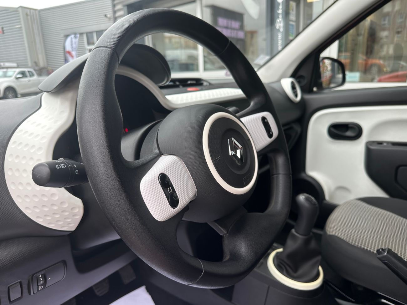 Mandataire RENAULT TWINGO III 1.0 SCe 70 BC Life