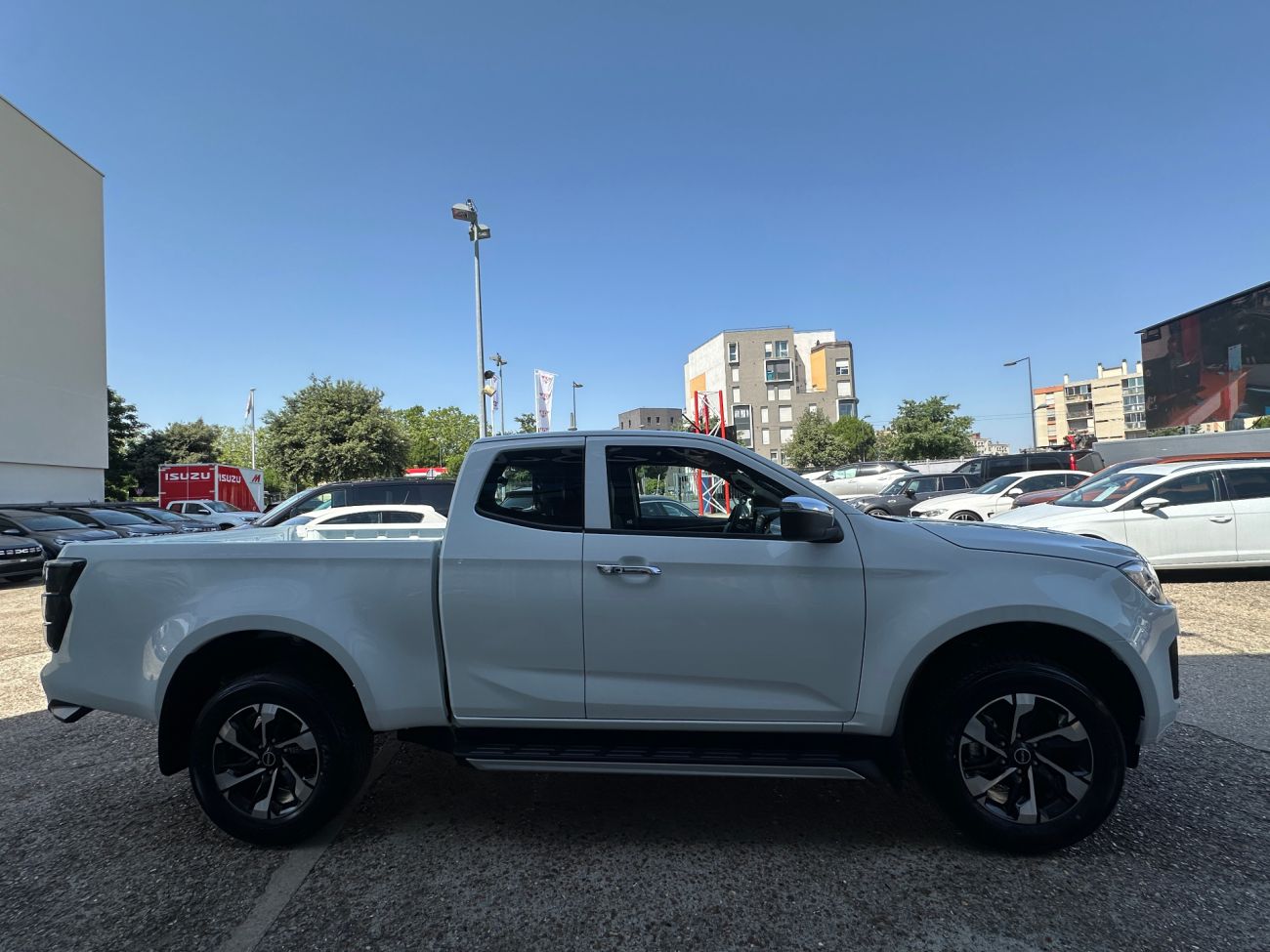 Mandataire ISUZU D-MAX NOUVEAU  2.2L SPACE PRESTIGE