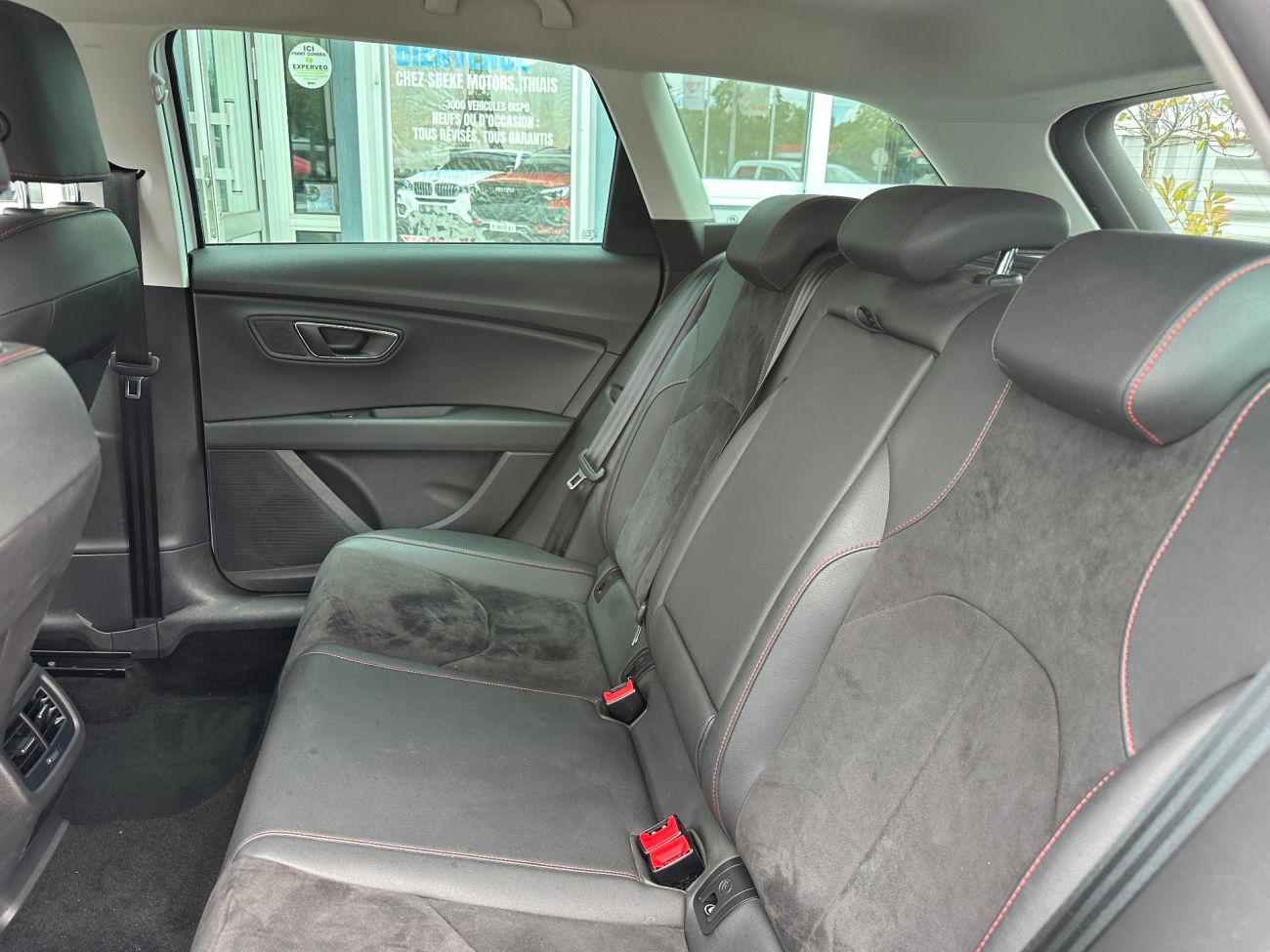 Mandataire Seat LEON ST 1.8 TSI 180 Start/Stop DSG7 FR