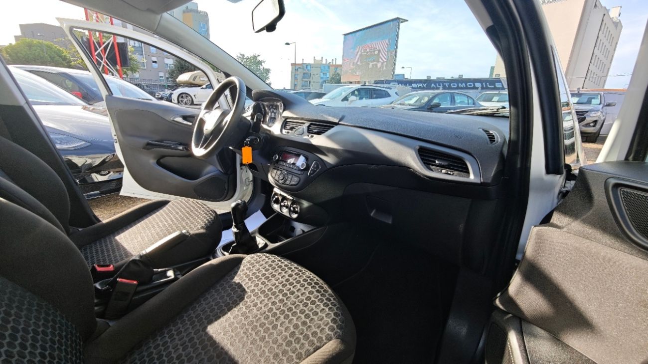 Mandataire Opel CORSA 1.4 90 ch Essentia