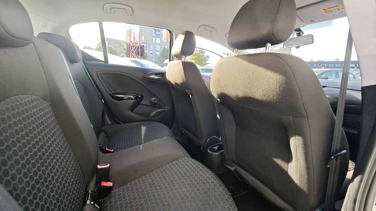 Mandataire Opel CORSA 1.4 90 ch Essentia