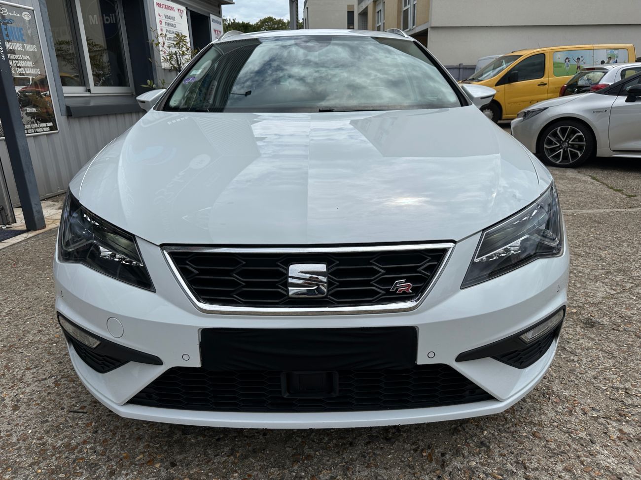 Mandataire Seat LEON ST 1.8 TSI 180 Start/Stop DSG7 FR