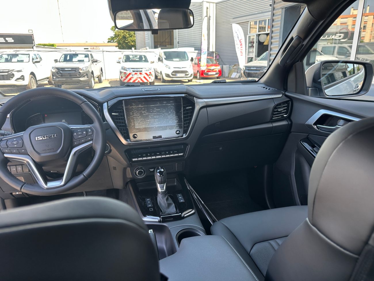 Mandataire ISUZU D-MAX NOUVEAU  2.2L SPACE PRESTIGE